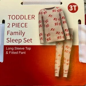 NWT Target Gender Neutral Family Matching XOXO Love pajamas! Valentine’s Day!